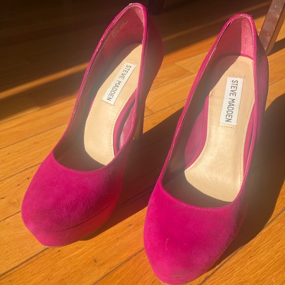 Steve Madden raspberry platform heels - Picture 1 of 8